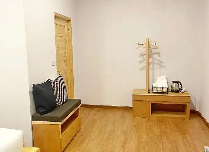 Intha โรงแรม 3*