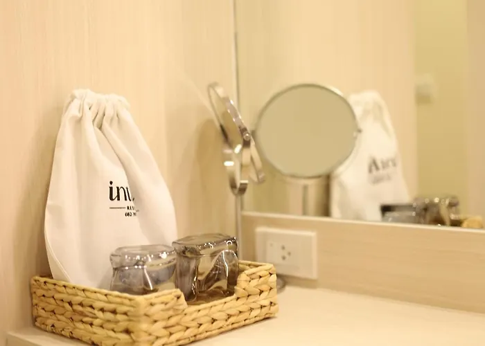 โรงแรม Intha Ban Khao Lao